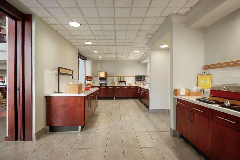 Hampton Inn & Suites San Marcos Restaurant photo